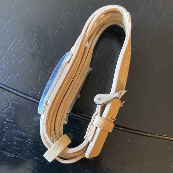 Watch - Picture 3 of 5